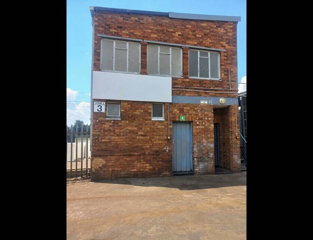285M² WAREHOUSE TO LET IN SPARTAN